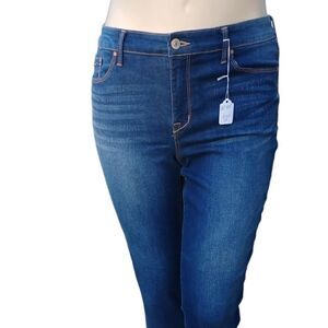 615830....Nine West Straight Ankle Jeans Size 10, W30"  26"Inseam  10"Rise